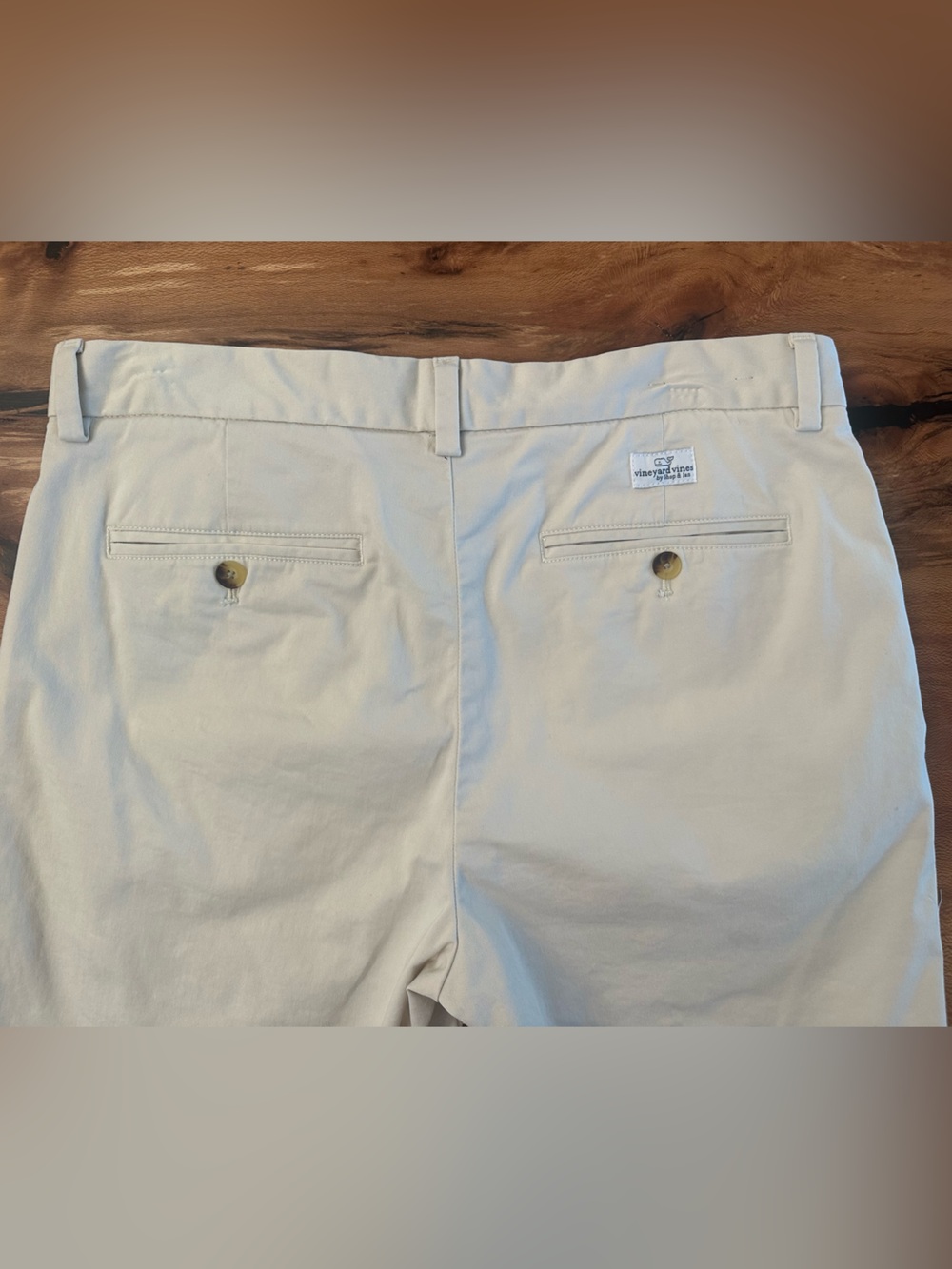 Vineyard Vines Breaker Shorts Men's
| Size: 32| Khaki Stone Flat Front NWOT - Picture 10 of 15